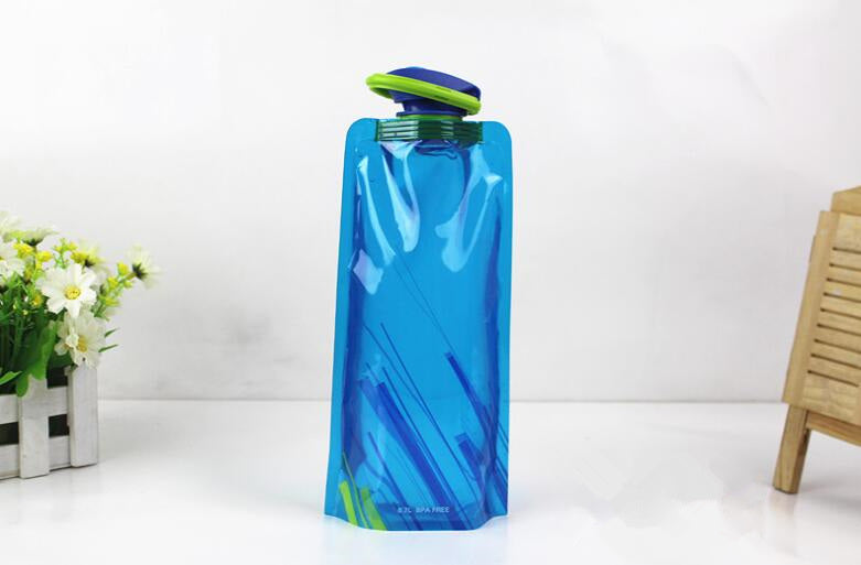 Portable Foldable Water Bottle – 700ml Lightweight Hydration Bag for Hiking & Camping | Black, Blue & White