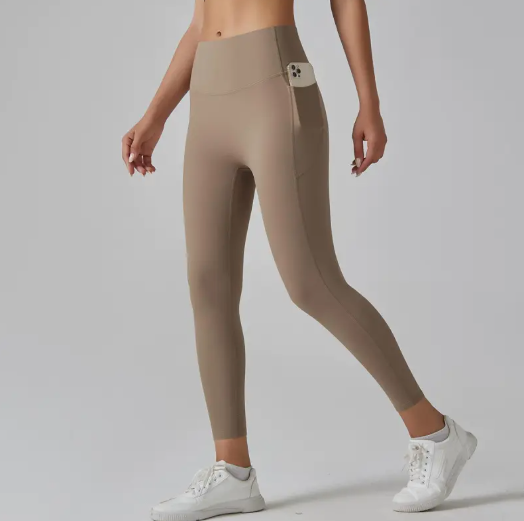 High-Waist Yoga & Fitness Pants – Sculpting Cropped Leggings for Women