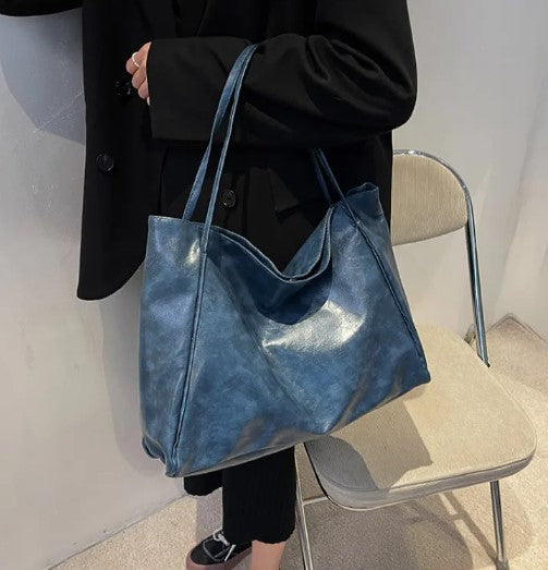 Women’s Large Capacity Leather Shoulder Handbag – Cattlehide Tote Bag