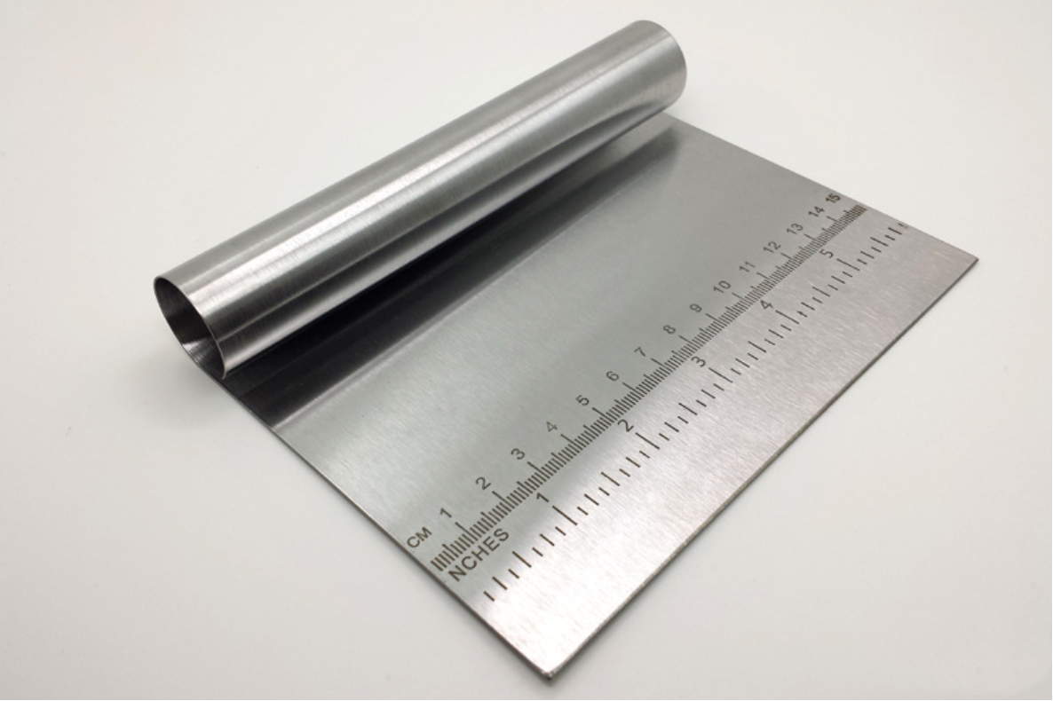 Stainless Steel Dough Cutter & Scraper – Built-In Measurement Scale for Baking