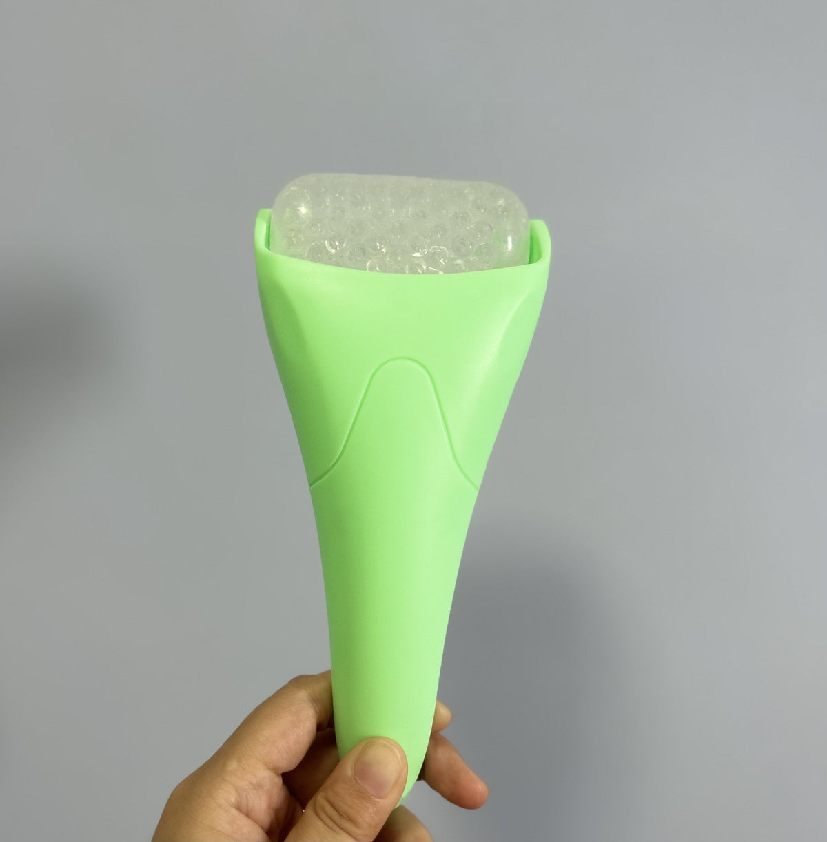 Ice Roller Facial Massager – Cooling Face Roller for Puffiness & Skin Firming